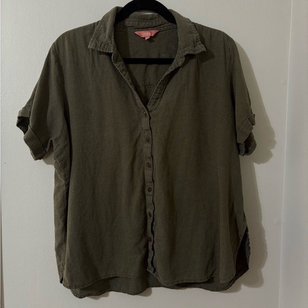 Olive Green Button-Up Short Sleeve Shirt